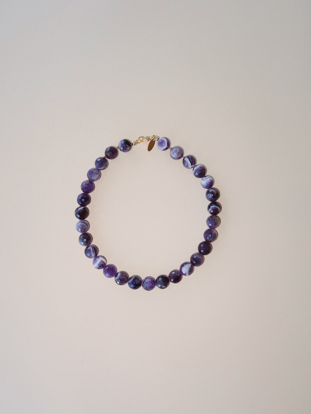 Collar amatista facetada chica