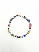 Cargar imagen en el visor de la galería, Collar cuentas africanas 2.
