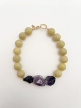 Cargar imagen en el visor de la galería, Collar jade olivo y amatista.

