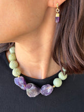 Cargar imagen en el visor de la galería, Collar jade oliva amatista.

