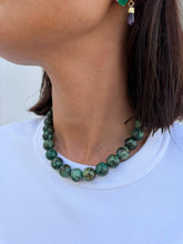 Cargar imagen en el visor de la galería, Collar turquesa africana grande
