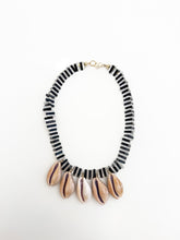 Cargar imagen en el visor de la galería, Collar obsidiana cuarzo.

