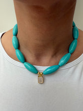 Cargar imagen en el visor de la galería, Collar magnesita.
